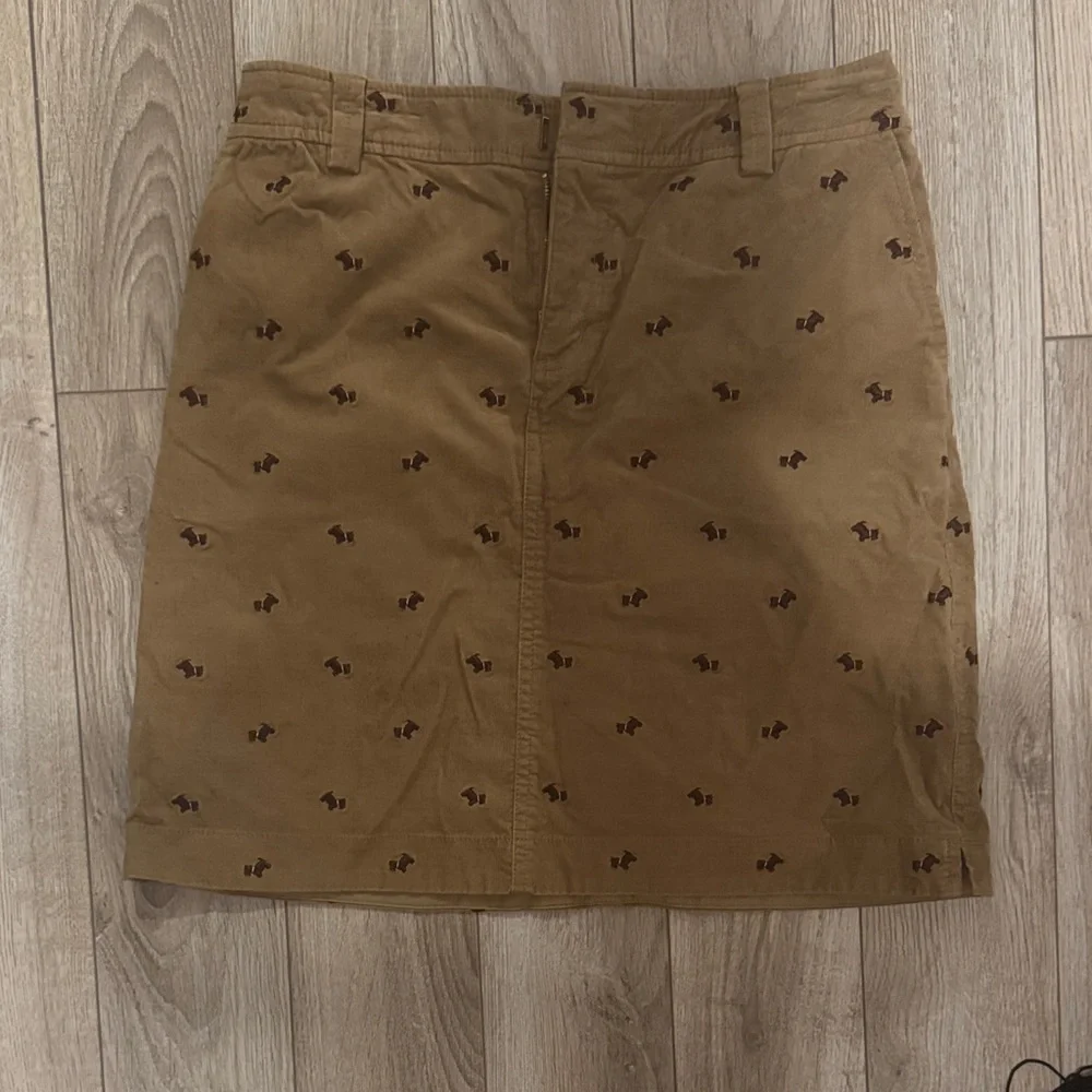 Lilly Pulitzer Tan Mini Skirt with Pattern - Picture 1 of 3